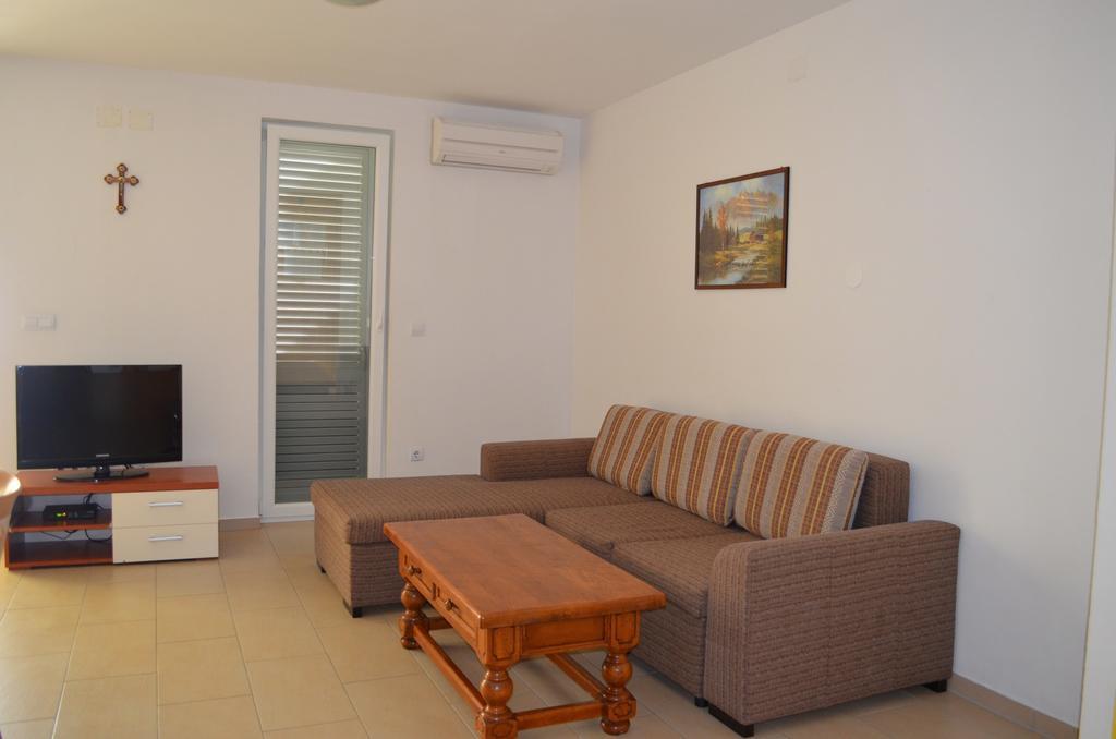 Apartments Buljan Башка Номер фото